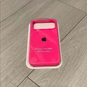 Apple iPhone 17 Pro Max Silicone Case - Bright Pink